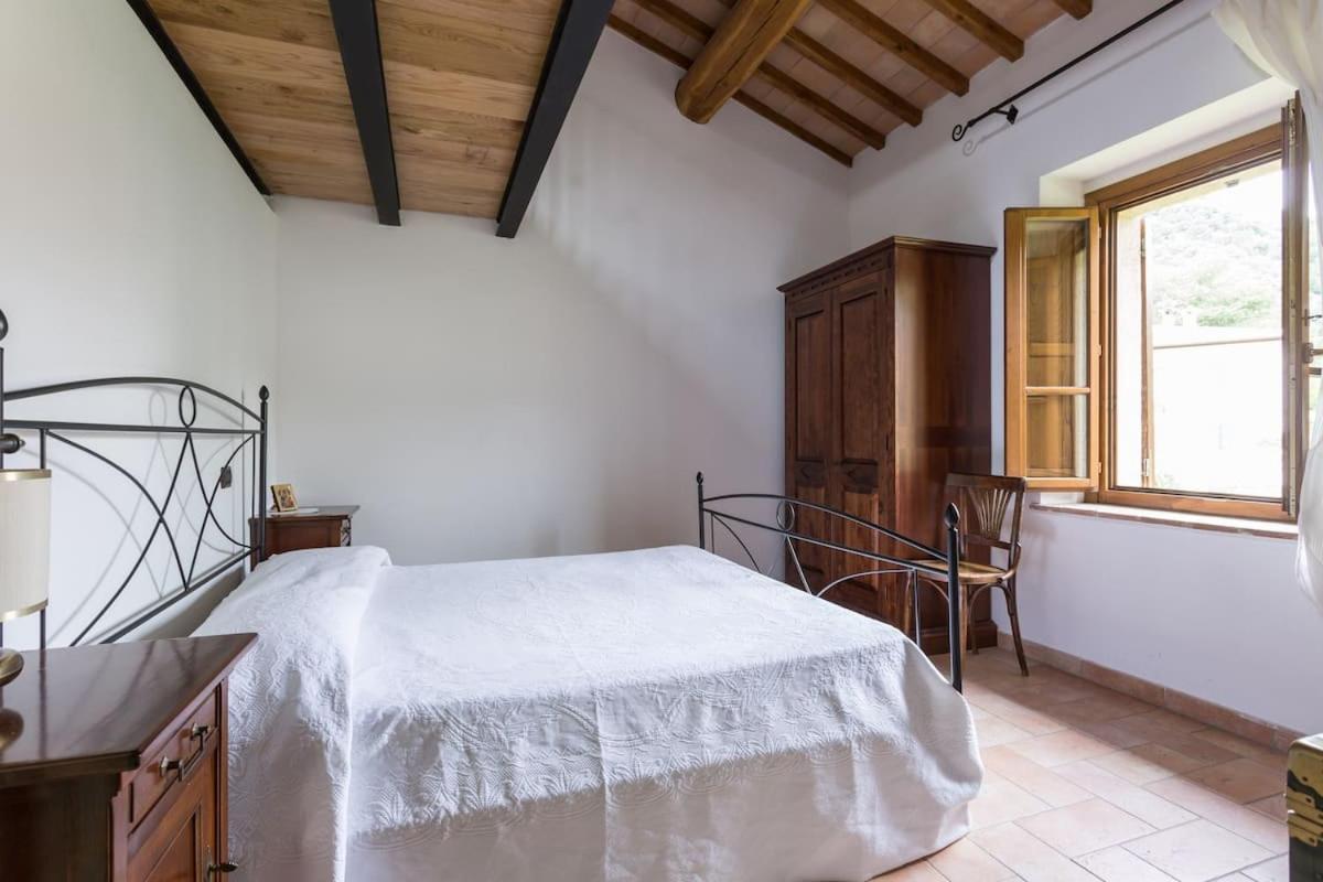 Casa Ridente Nella Valle Del Menotre Con Giardino Pale Exteriör bild
